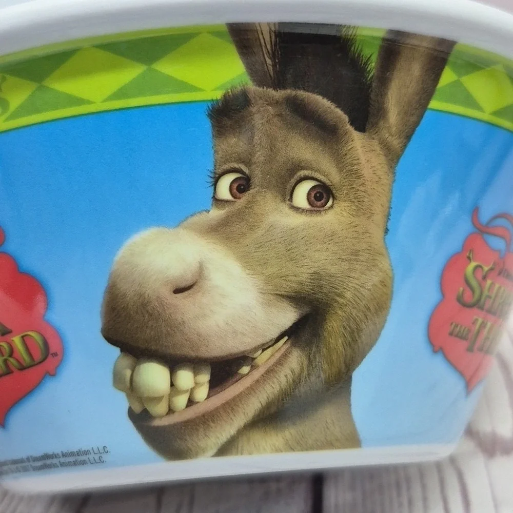 Lot of 2 Kellogg's Plastic Cereal Bowls, Shrek The Third, New